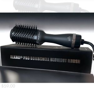 🖤 Bombshell Blowout Brush 🖤